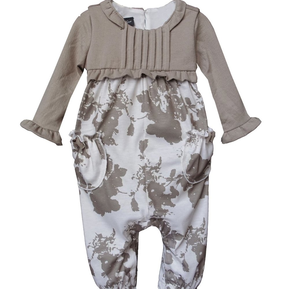 Isobella & Chloe NWT Baby Girls Romper Doveheart